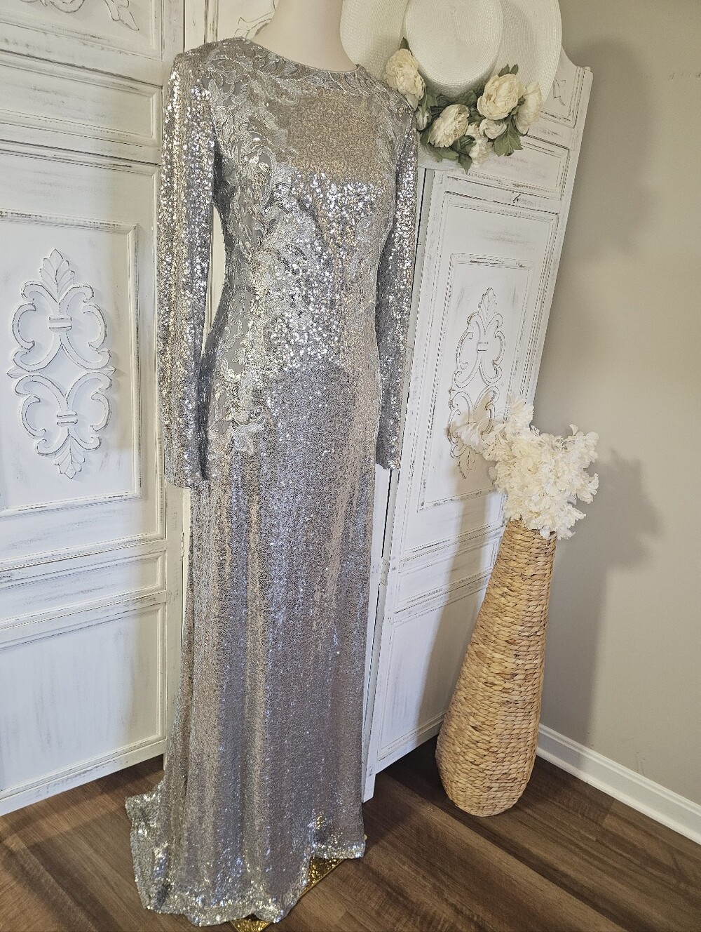 Tadshi Shoji Silver Brunei Sequin Beaded Long Sleeves Gown Dress